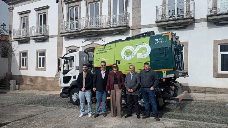 viaturas ecológicas e mais seguras na recolha de resíduos
