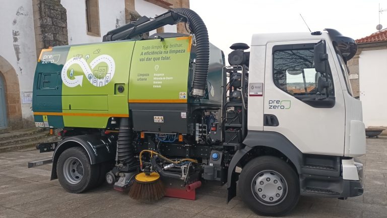viaturas ecológicas e mais seguras na recolha de resíduos