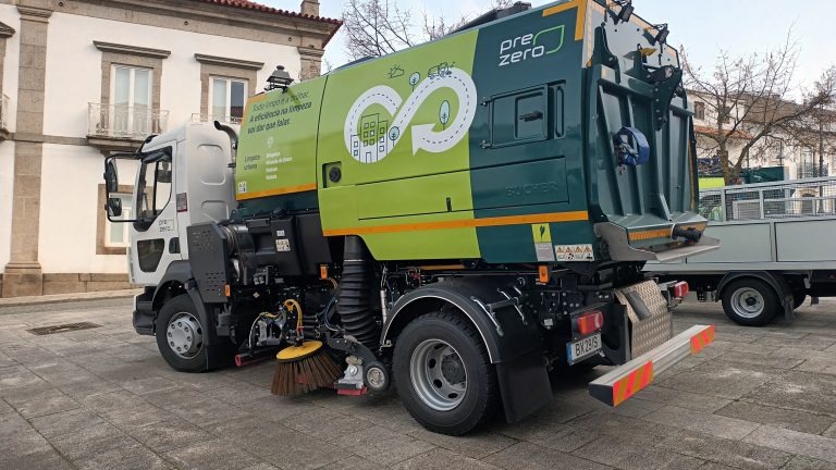 viaturas ecológicas e mais seguras na recolha de resíduos